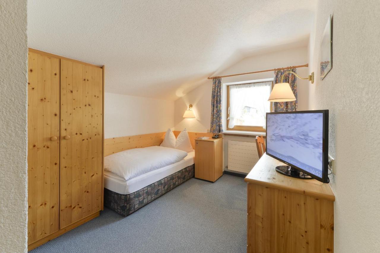 Haus Wallis Hotel Lech am Arlberg Værelse billede